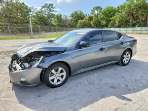 Nissan Altima 2.5L 4 2021