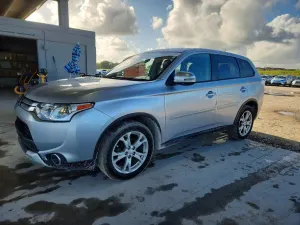 Mitsubishi Outlander 2.4L 4 2015