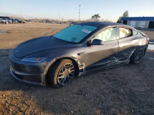 Tesla Model 3 2025