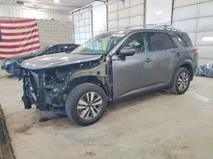 Nissan Pathfinder 3.5L 6 2025