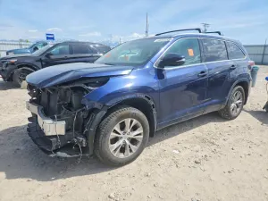 Toyota Highlander 3.5L 6 2015