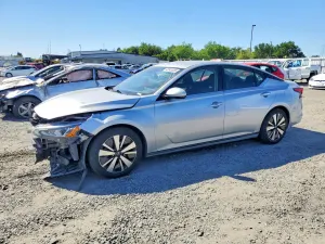 Nissan Altima 2.5L 4 2022