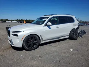BMW X7 3.0L 6 2024