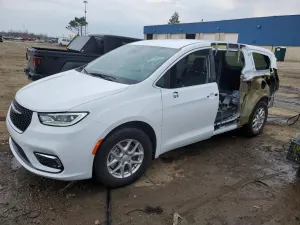 Chrysler Pacifica 3.6L 6 2025