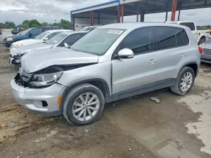 Volkswagen Tiguan 2.0L 4 2014