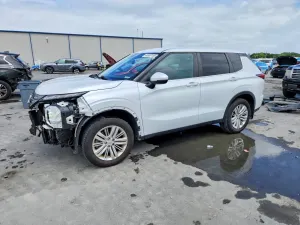 Mitsubishi Outlander 2.5L 4 2022