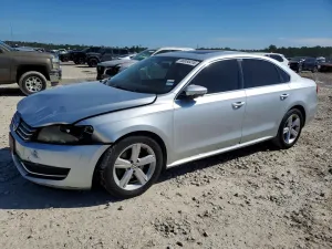Volkswagen Passat 2.5L 5 2012