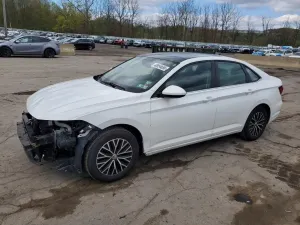 Volkswagen Jetta 1.4L 4 2021