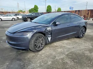 Tesla Model 3 2025