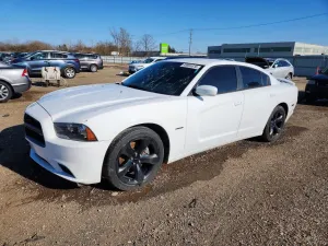 Dodge Charger 5.7L 8 2014