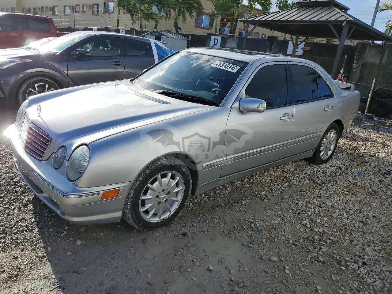Mercedes-Benz E 3.2L 6 2001
