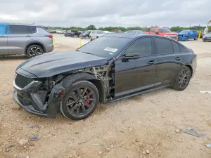 Cadillac CT5 2.0L 4 2025