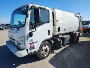 Isuzu NRR 5.2L 4 2017