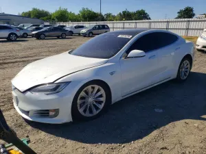 Tesla Model S 2016