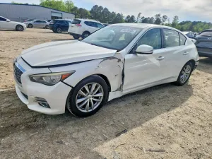 Infiniti Q50 3.7L 6 2015