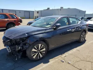 Nissan Altima 2.5L 4 2022
