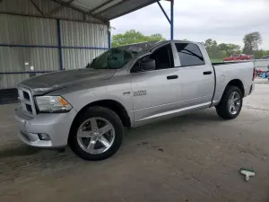 Dodge RAM 5.7L 8 2012