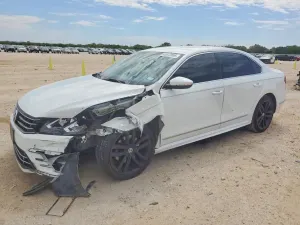 Volkswagen Passat 1.8L 4 2016