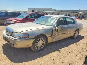 Lincoln Town Car 4.6L 8 2005