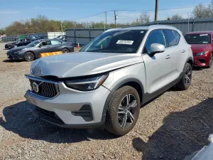 Volvo XC40 2.0L 4 2025