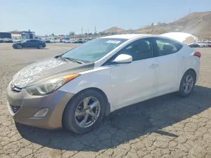 Hyundai Elantra 1.8L 4 2013