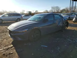 Hyundai Elantra 2.0L 4 2026