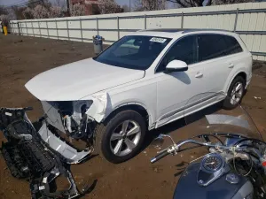 Audi Q7 2.0L 4 2025