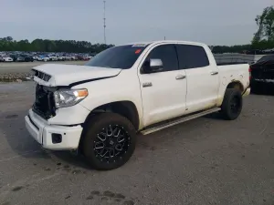 Toyota Tundra 5.7L 8 2015