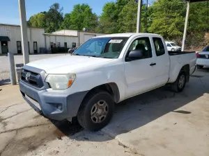Toyota Tacoma 2.7L 4 2015