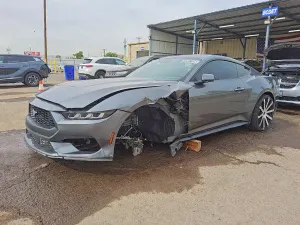 Ford Mustang 2.3L 4 2025