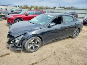Hyundai Elantra 2.0L 4 2023