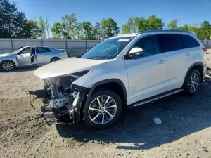 Toyota Highlander 3.5L 6 2018