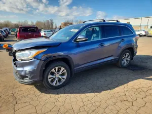 Toyota Highlander 3.5L 6 2015