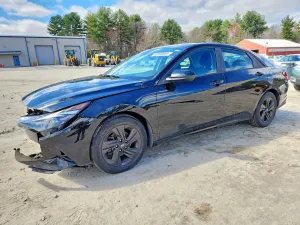 Hyundai Elantra 2.0L 4 2021
