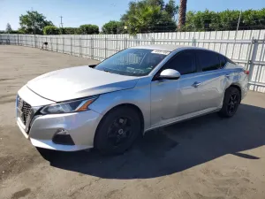 Nissan Altima 2.5L 4 2019