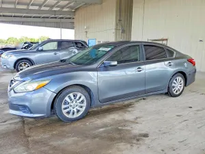 Nissan Altima 2.5L 4 2017
