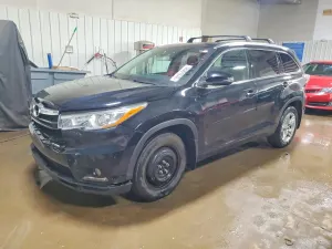 Toyota Highlander 3.5L 6 2015