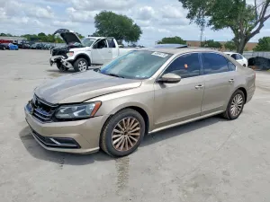 Volkswagen Passat 1.8L 4 2016