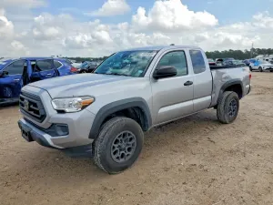 Toyota Tacoma 2.7L 4 2020