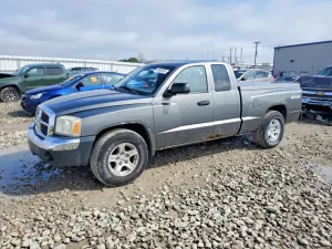 Dodge Dakota 4.7L 8 2005