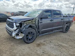 Toyota Tundra 5.7L 8 2021