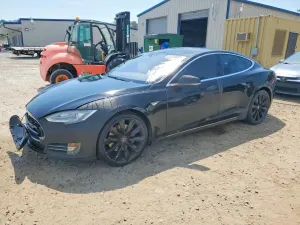 Tesla Model S 2016