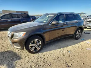 Mercedes-Benz GLC 2.0L 4 2016