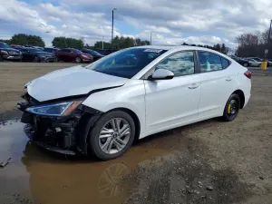 Hyundai Elantra 2.0L 4 2020