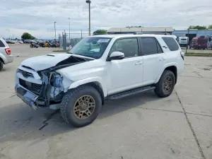 Toyota 4Runner 4.0L 6 2023
