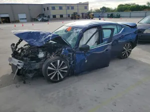 Nissan Altima 2.5L 4 2022