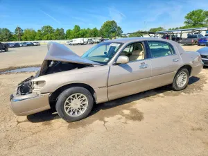 Lincoln Town Car 4.6L 8 2000