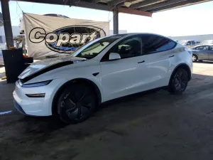 Tesla Model Y 2026