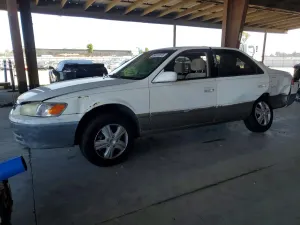 Toyota Camry 2.2L 4 2001