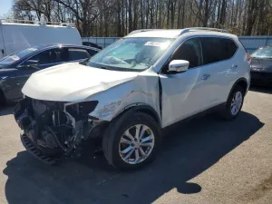 Nissan Rogue 2.5L 4 2015